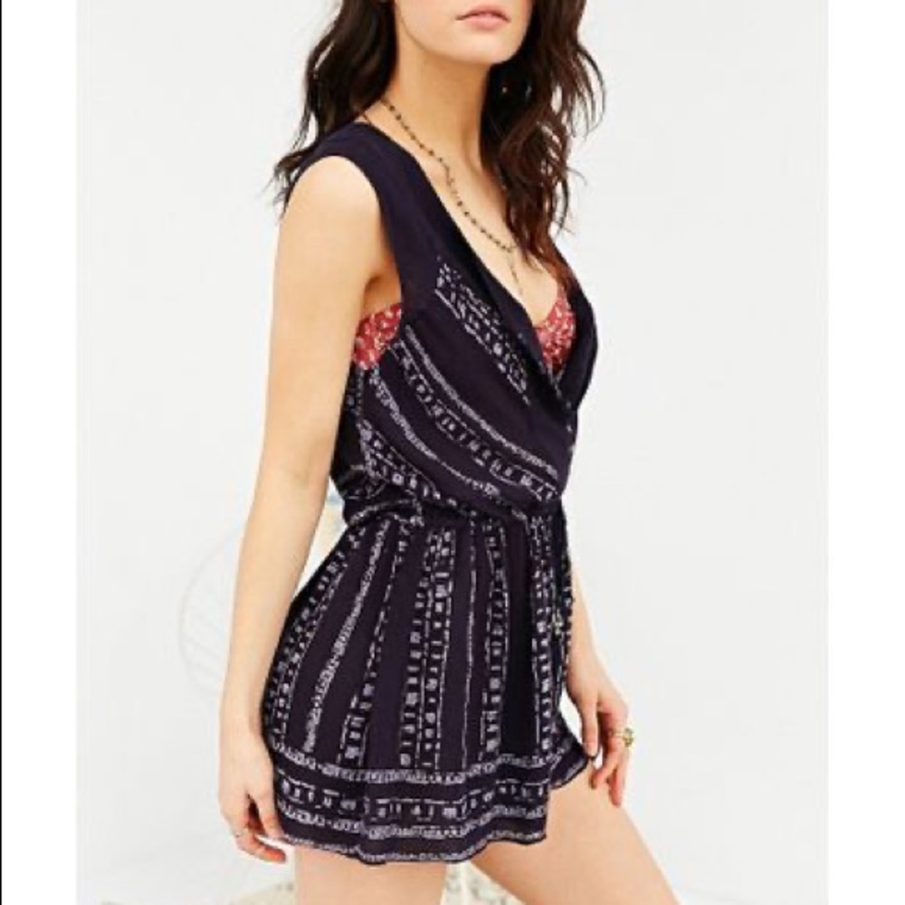 Ecote • Magdelina Pattern Navy Guaze Romper